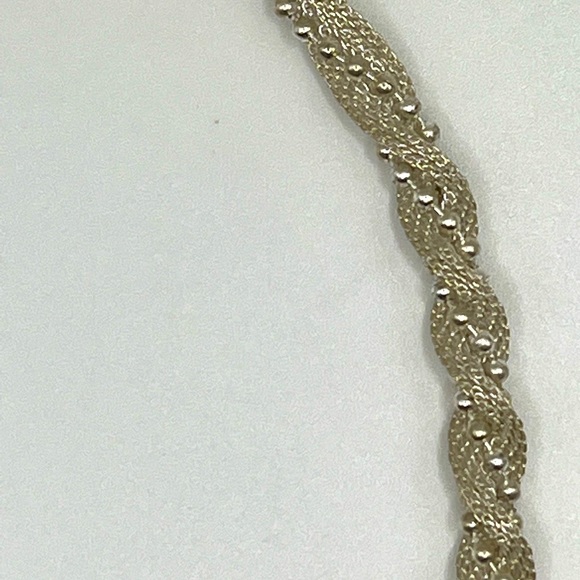 ELEGANT Twisted Rope Chain/Gold Colored Beaded Necklace and Bracelet Set - Picture 8 of 8